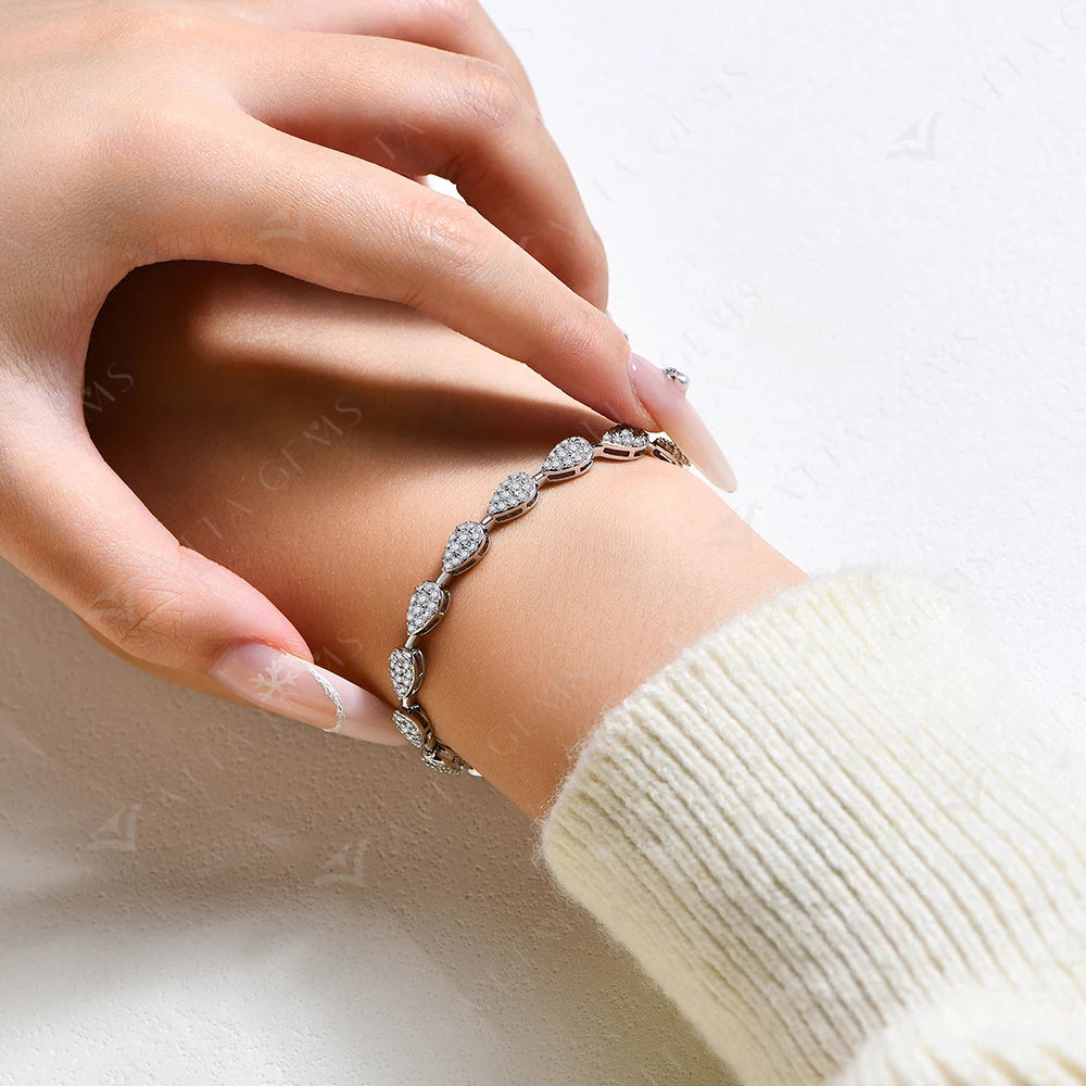 Luxury Pear-Shaped Moissanite Bracelet